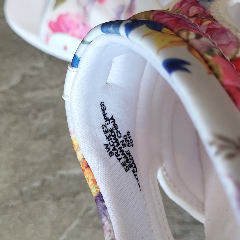 EASY SPIRIT  Traciee Slip on SandalsSZ 9WIDE - Picture 4 of 7
